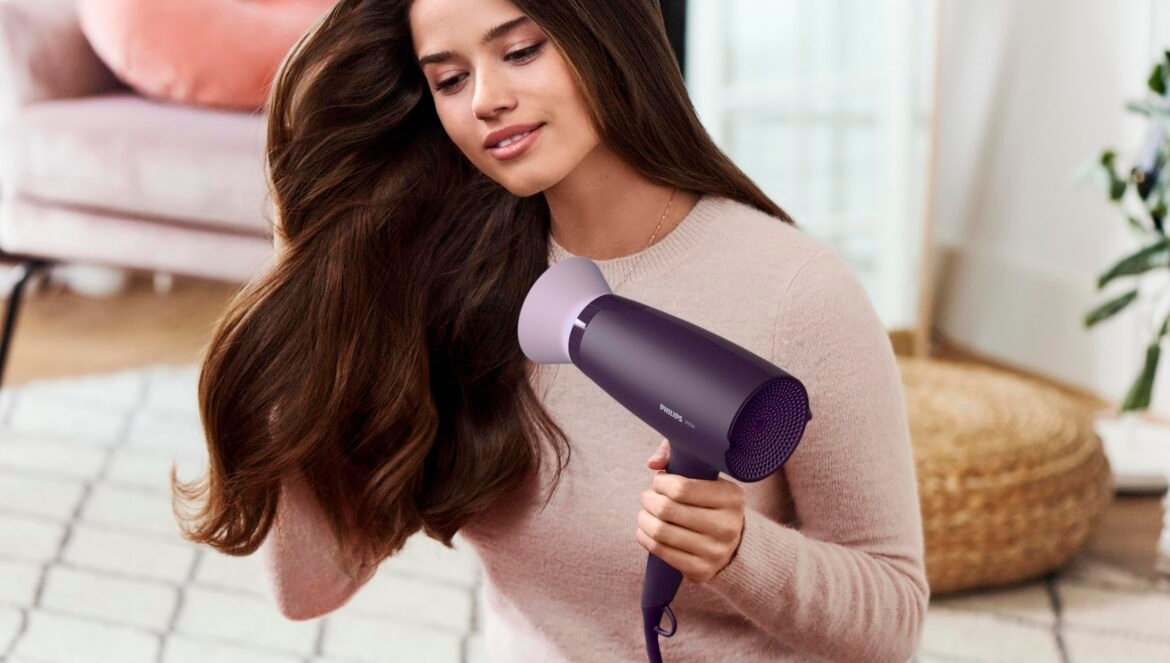 Choosing the Best Lightweight Hair Dryer for Effortless Styling